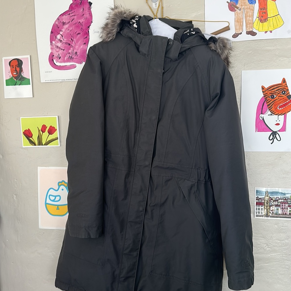 - Northface Women’s Arctic Parka